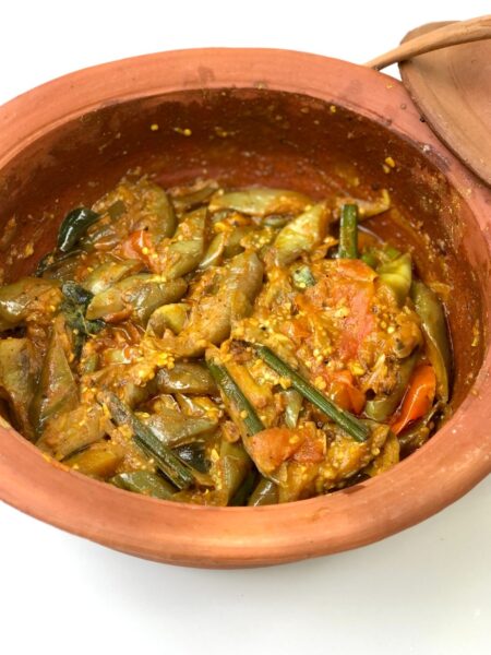 Sri Lankan Eggplant Curry