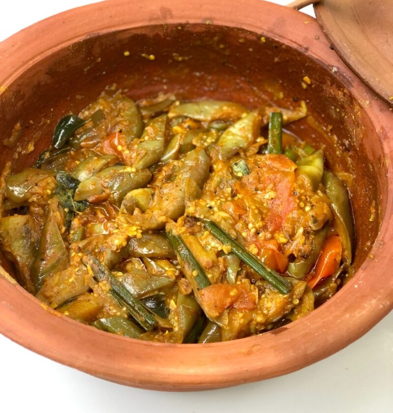 Sri Lankan Eggplant Curry
